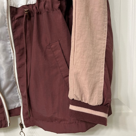 Multi tone Windbreaker - Picture 5 of 6